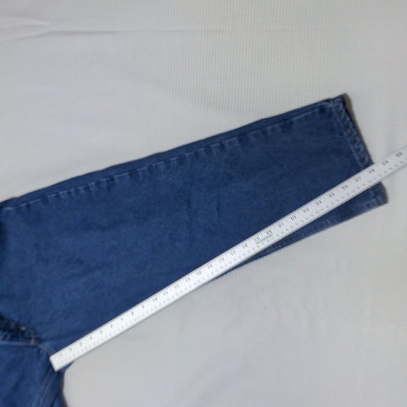Carhartt Men Relaxed Fit Jeans - Picture 7 of 9